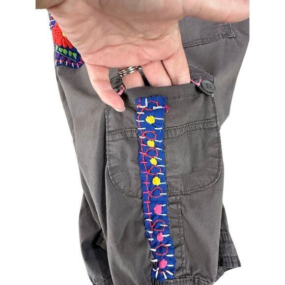 Upcycled Embroidered Patchwork Cargo Shorts BOHO Art Deco Gaudy Chic Women SZ 11 - Picture 9 of 15